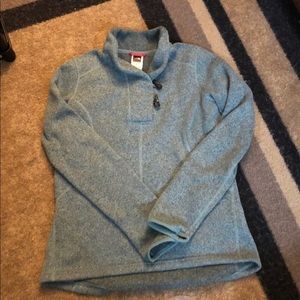 Green Northface Pullover